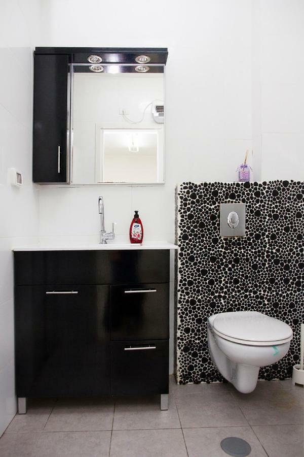 Apartments4You Dinara บัตยัม ภายนอก รูปภาพ