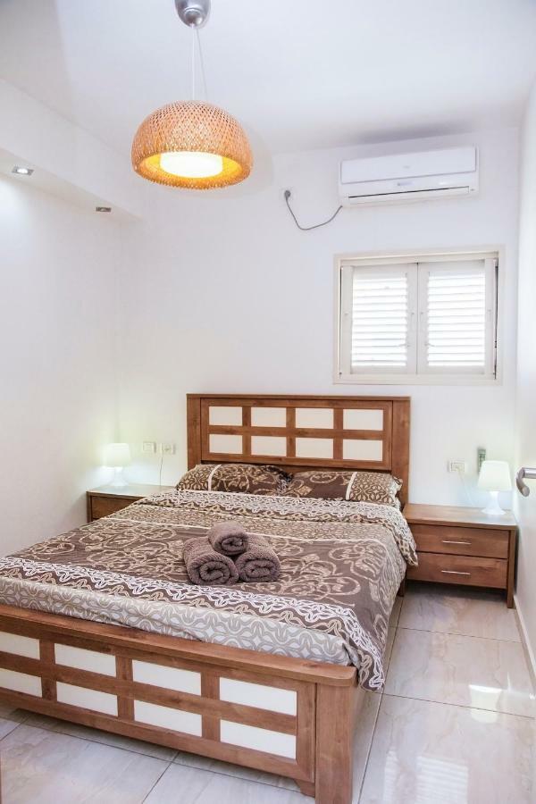 Apartments4You Dinara บัตยัม ภายนอก รูปภาพ