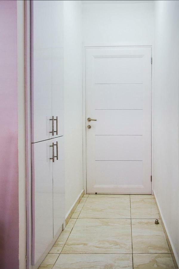 Apartments4You Dinara บัตยัม ภายนอก รูปภาพ