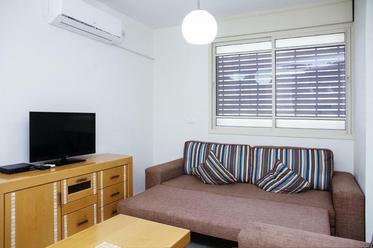 Apartments4You Dinara บัตยัม ภายนอก รูปภาพ